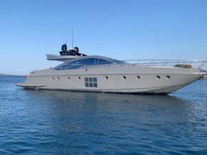 AZIMUT 86S